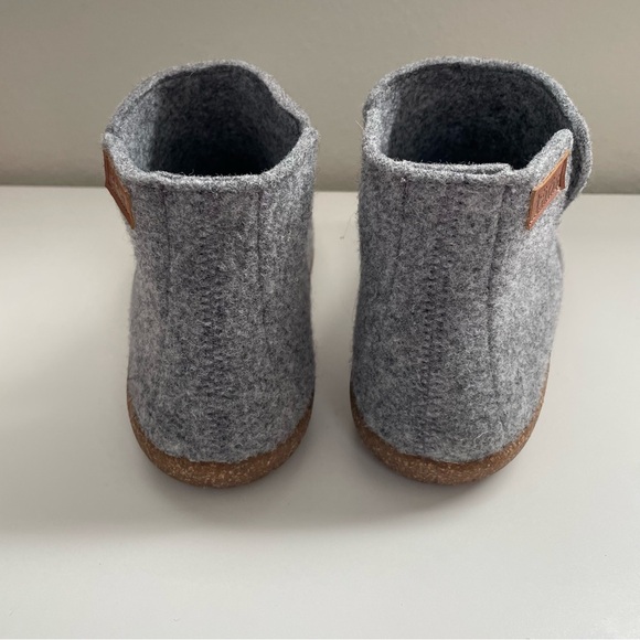 Taos Good Wool Ankle Booties Boots Womens 40 9 9.5 Gray Fall Winter Shoe Slip on - Picture 5 of 12